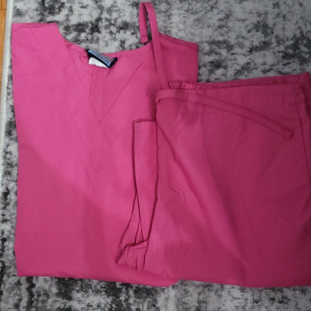 Cherokee scrub set